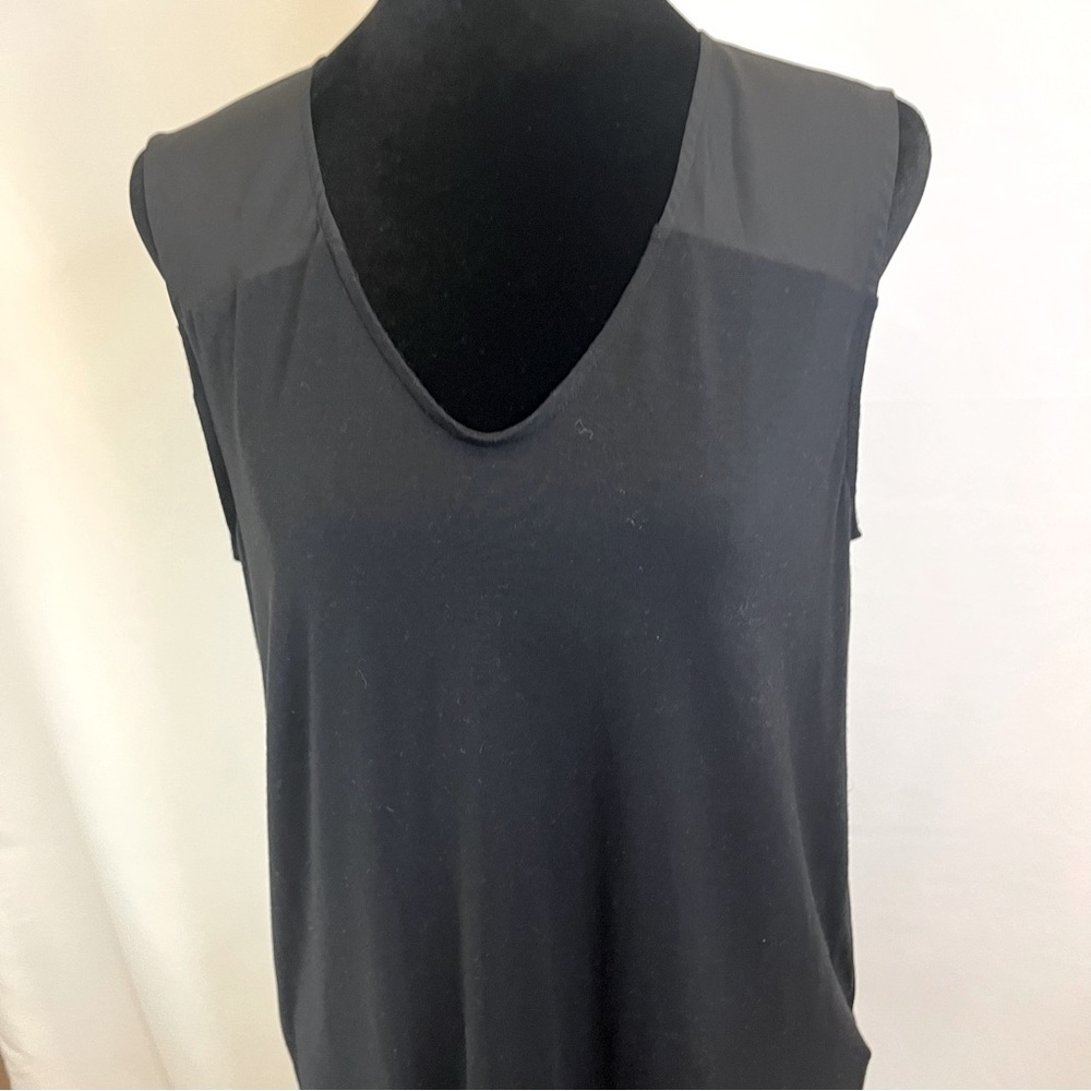 Banana Republic Black Blouse - Picture 2 of 11